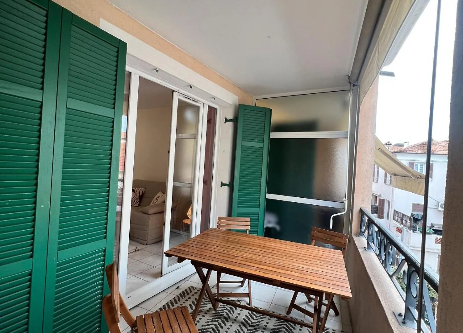 Le Carre Du Soleil location
